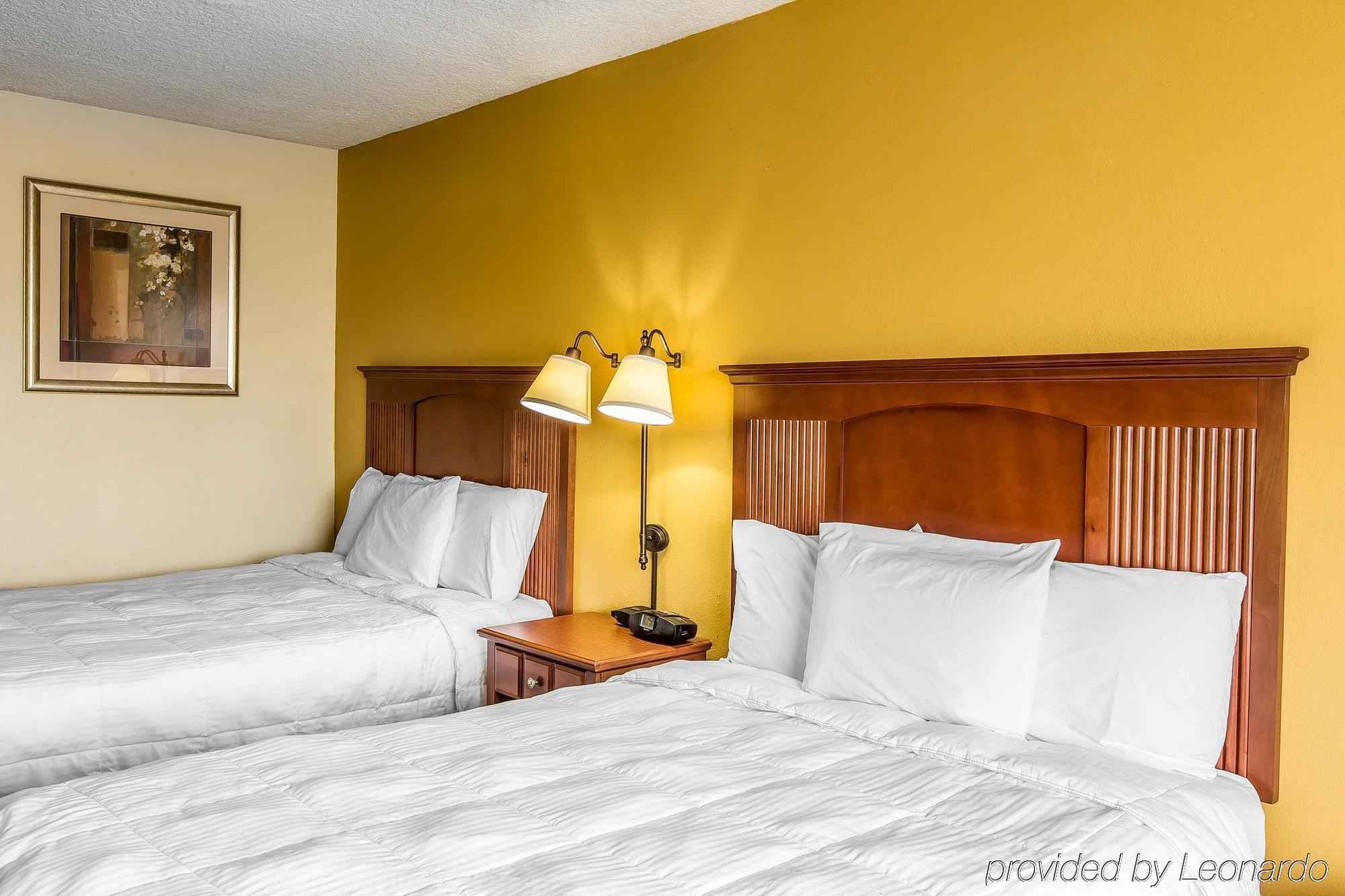 อีโคโน ลอดจ์ ไบรอน Hotel ภายนอก รูปภาพ